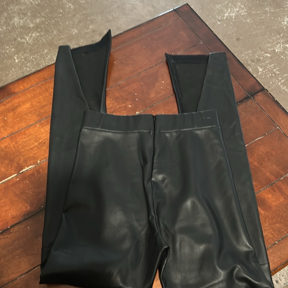BNWT Allix NYC Carlisle vegan black leather pants/trouser. - Picture 8 of 9
